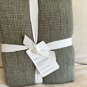 Pottery Barn Olive Waffle Weave Pillow